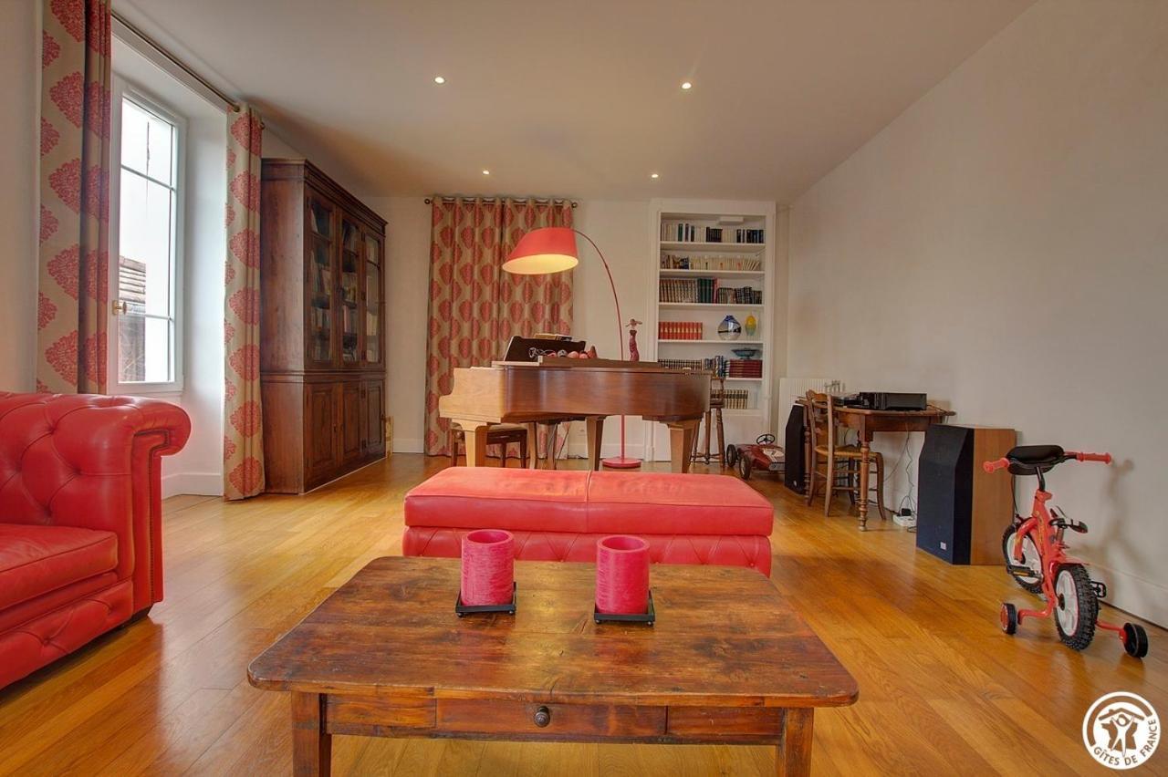 Villa La Maternite Villieu Bagian luar foto